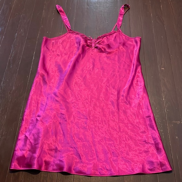 Women's Morgan Taylor Intimates Nightie Chemise or Slip Spaghetti Strap Lingerie - Picture 1 of 16
